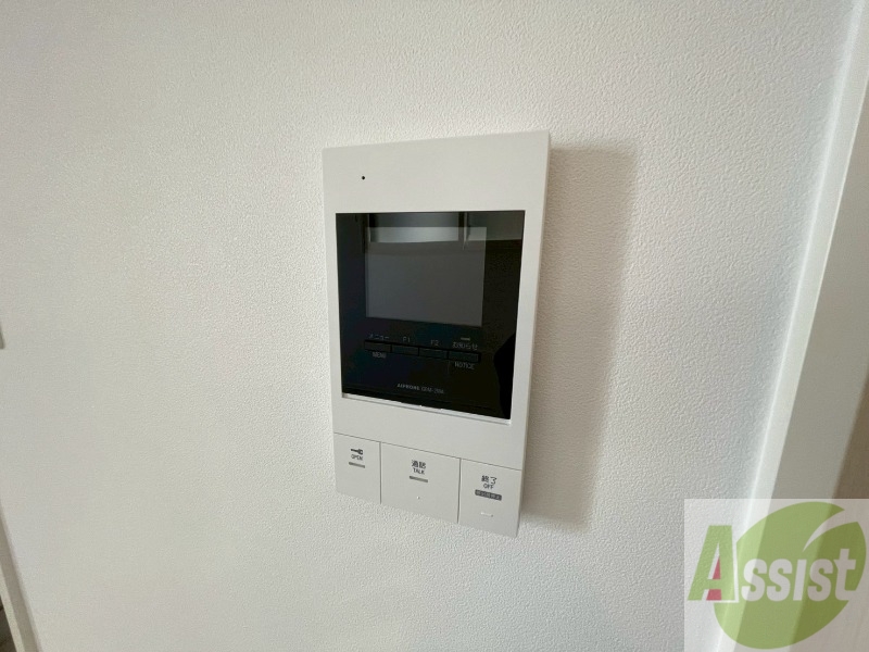 セキュリティ　ＴＶモニター付インターホンです。来客者の顔が見えるので安心！