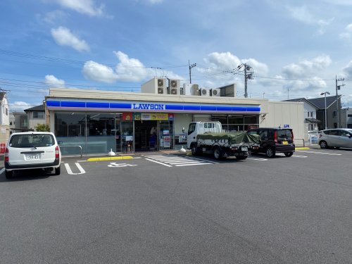 コンビニ　ローソン（コンビニ）まで693m