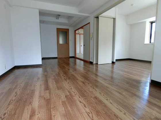 居室・リビング　※別部屋の写真です