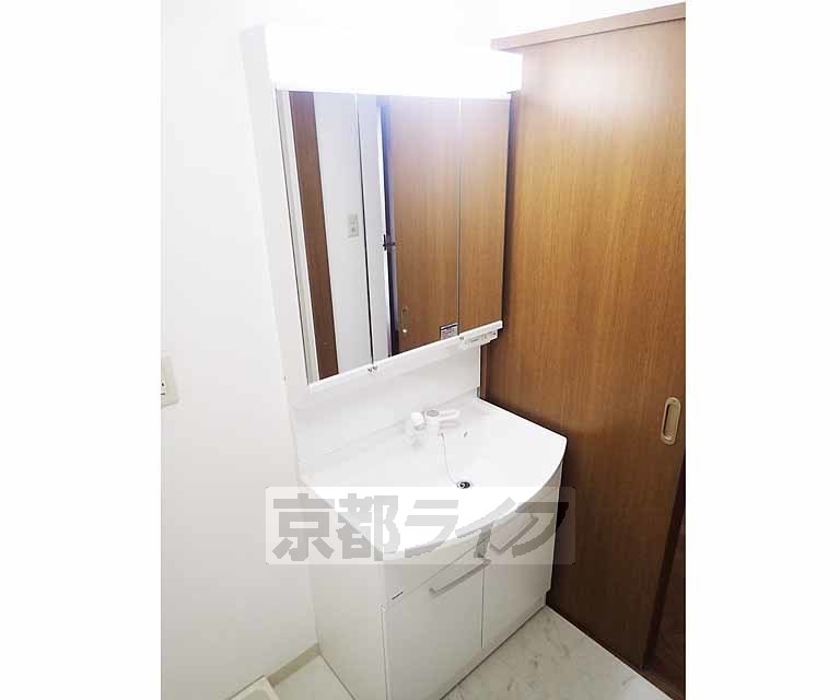 洗面設備　独立洗面台