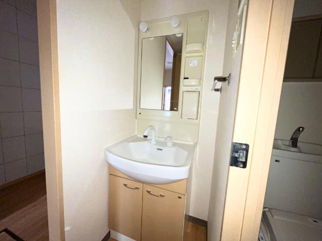 洗面設備　洗髪洗面化粧台