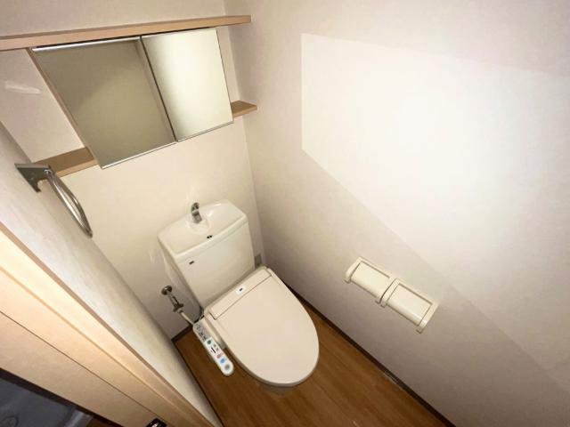 トイレ　トイレ