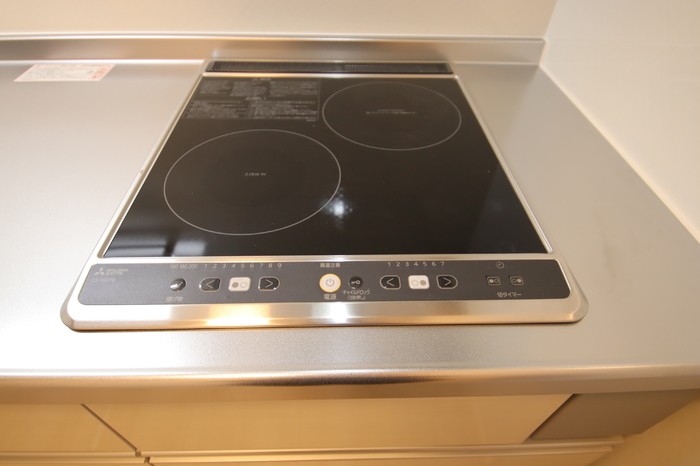 その他設備　２口ＩＨヒータービルトインキッチン