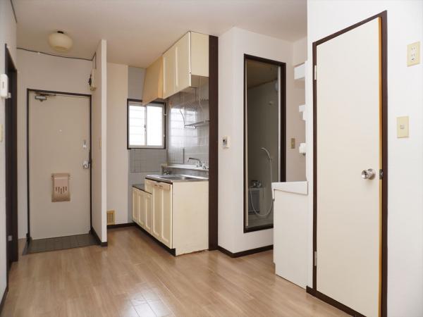 居室・リビング　内装