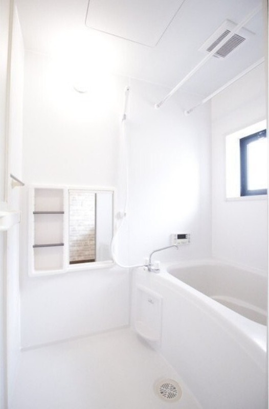 バス・シャワールーム　図面と現状に相違がある場合には現状を優先