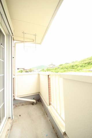 バルコニー　バルコニーからの眺めを楽しみながら食事をしませんか