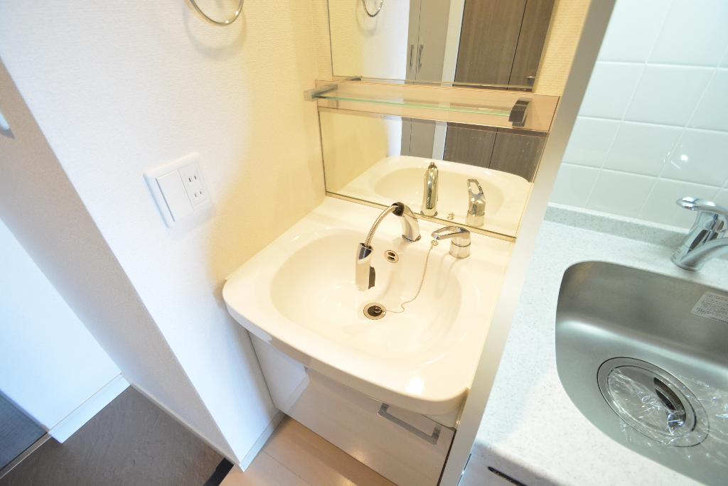 洗面設備　洗髪洗面化粧台