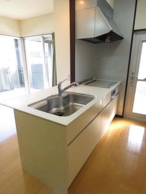 キッチン　キッチンでお料理をお楽しみください