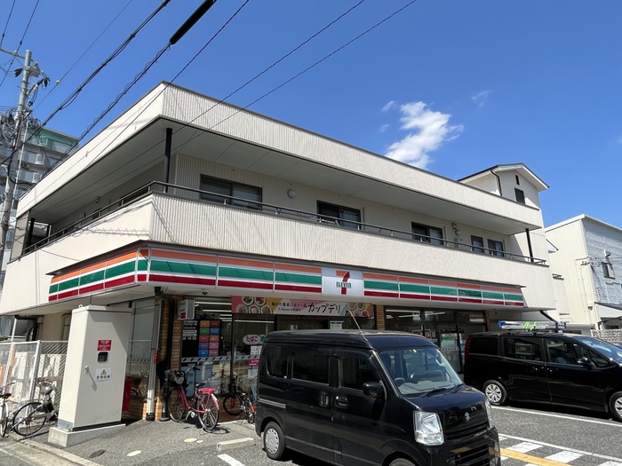 コンビニ　セブンイレブン尼崎名神町2丁目店（コンビニ）まで450m