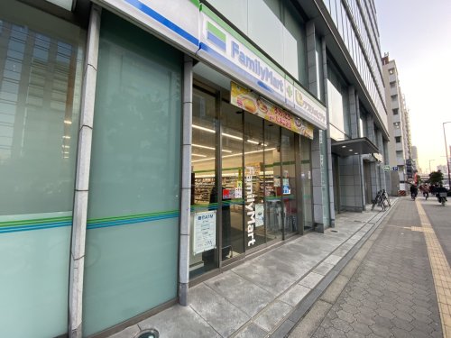 コンビニ　ファミリーマート 薬ヒグチ谷町二丁目店（コンビニ）まで246m