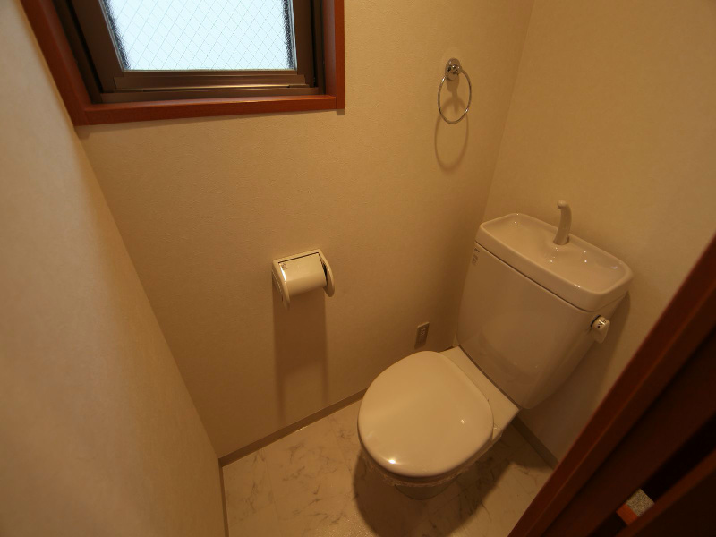 トイレ　洋式トイレ（温水洗浄便座設置可）