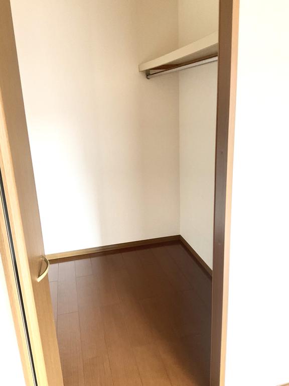 収納　ウォークインクローゼット