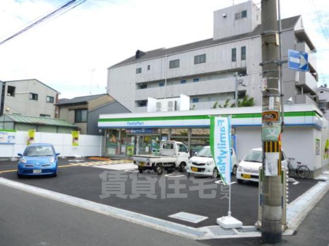 コンビニ　ファミリーマート　小路駅東（コンビニ）まで380m