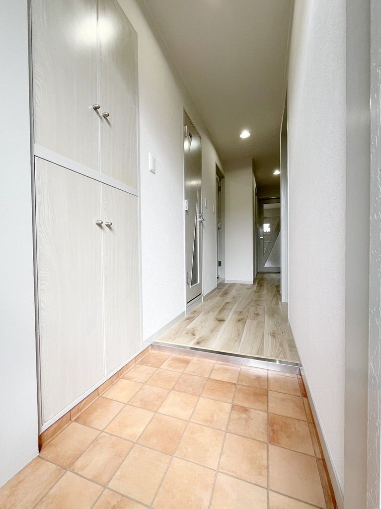 エントランス　※別部屋参考写真