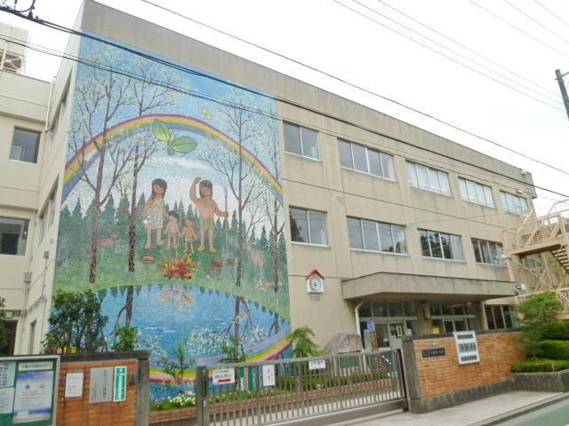 小学校　千歳台小学校（小学校）まで540m