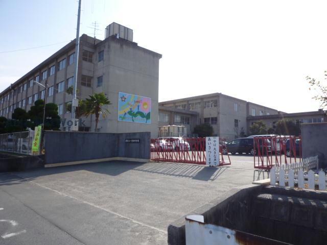 中学校　津市立一身田中学校国児分校（中学校）まで310m