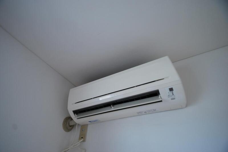 トイレ　エアコンあり