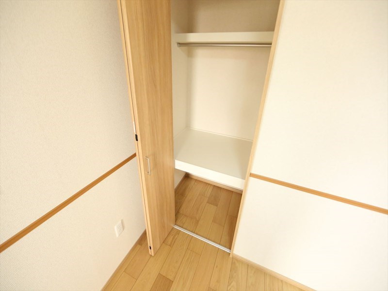 収納　クローゼット（収納充実してます）