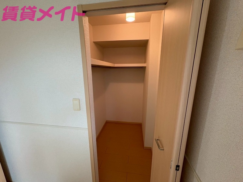 収納　反転タイプ参考写真