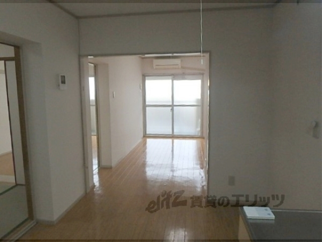 居室・リビング　洋室