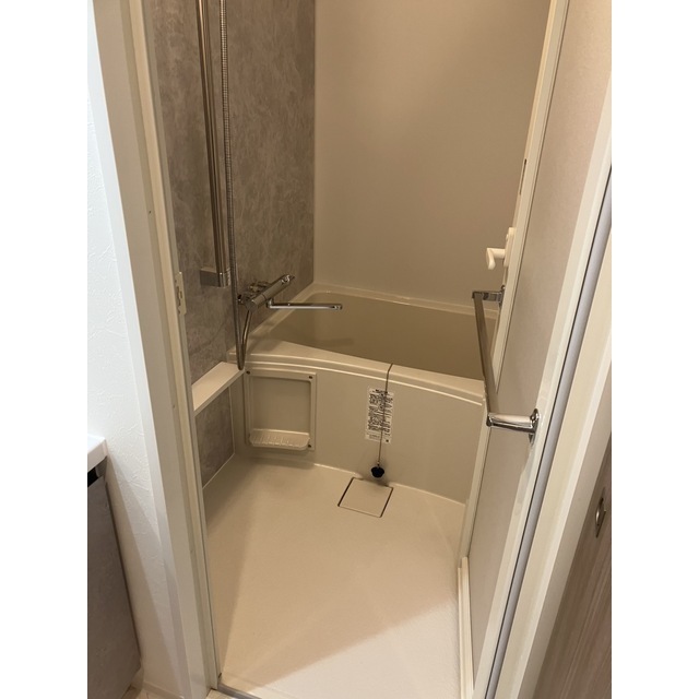 バス・シャワールーム　お風呂で日々の疲れを落としましょう