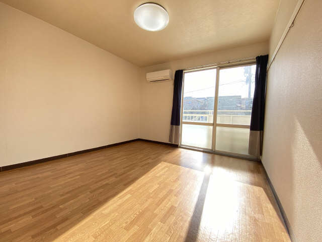 居室・リビング　他号室のためイメージ写真です