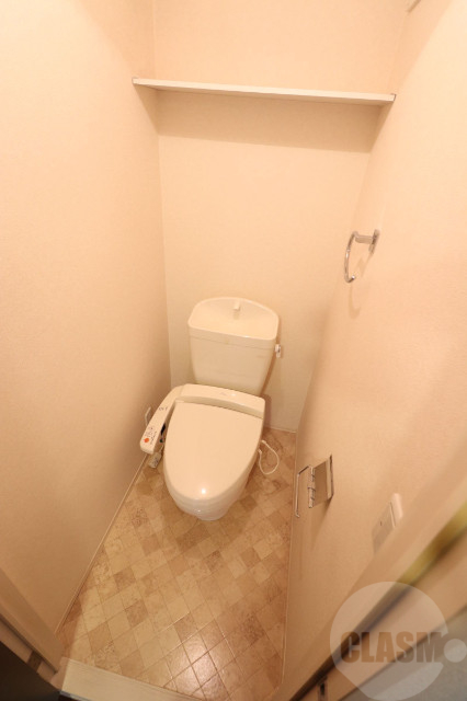 トイレ　温水洗浄便座