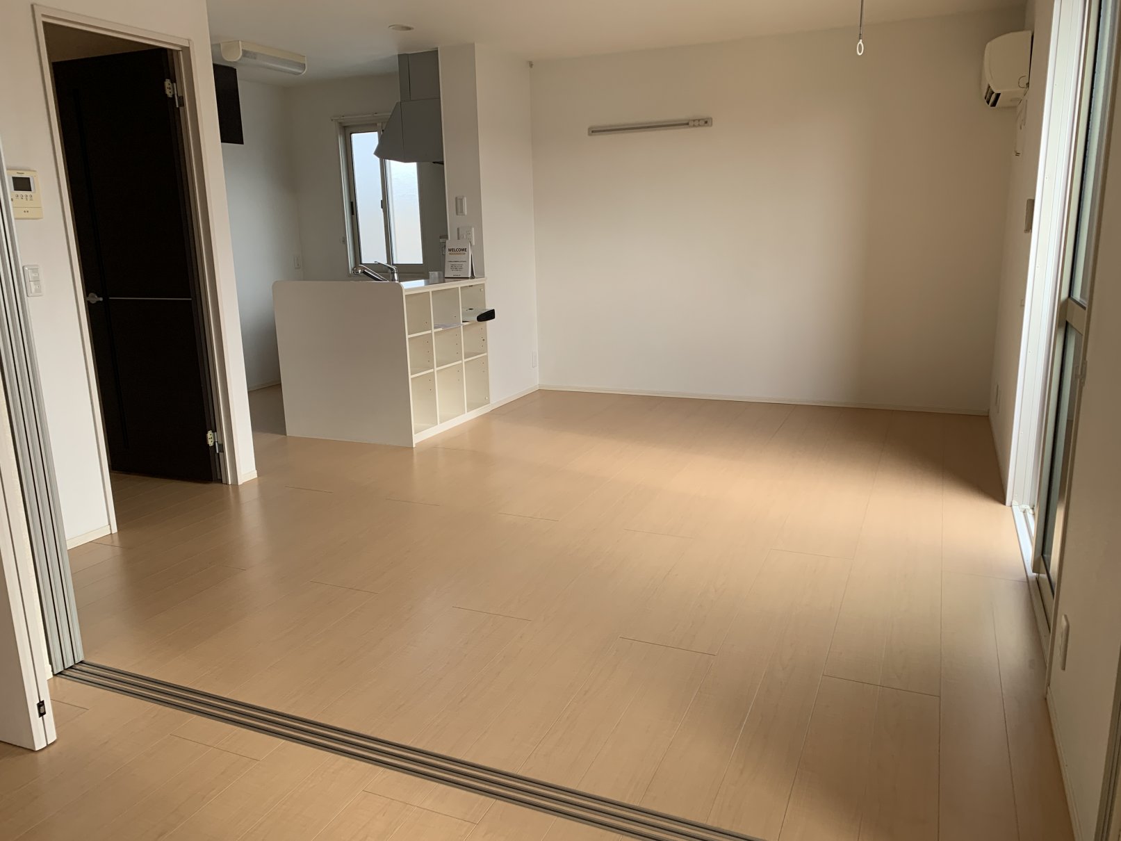 居室・リビング　南向きの明るいリビング