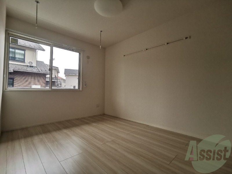 その他部屋・スペース　寝室になりそうな洋室です。広くて使いやすそうですね。