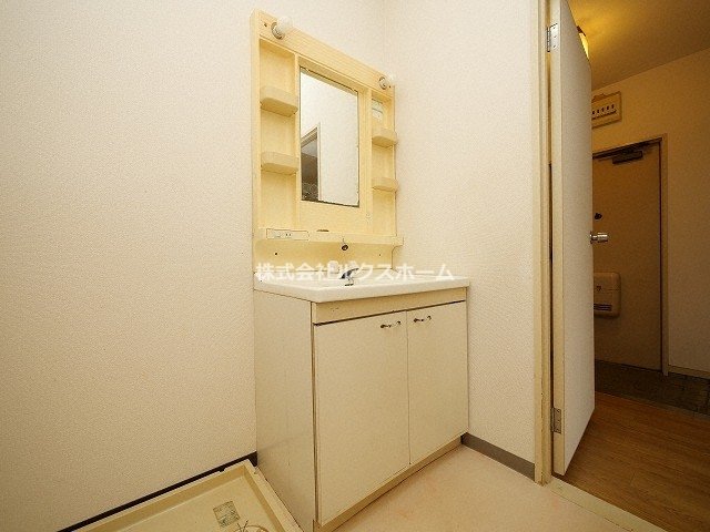 洗面設備　忙しい朝には欠かせない洗面所です