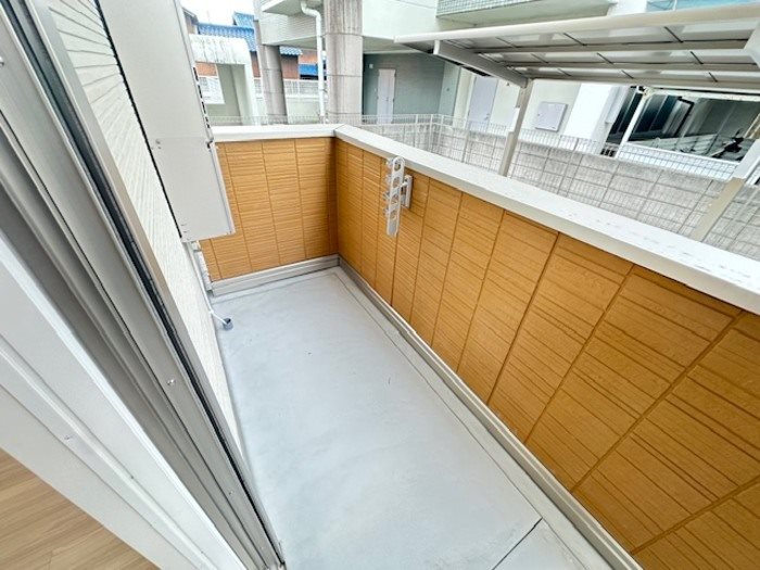 バルコニー　※別号室の写真です。
