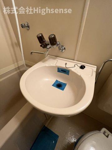 洗面設備　コンパクトで使いやすい洗面所