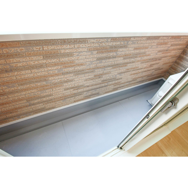 バルコニー　同じ建物の別なお部屋