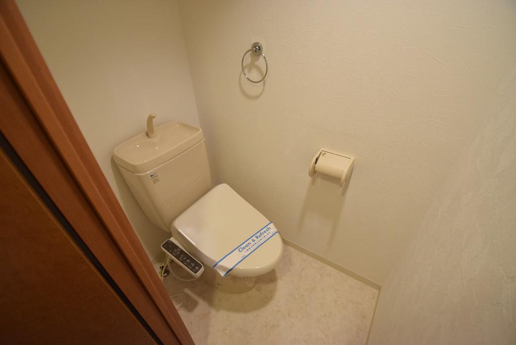 トイレ　シャワー付トイレ