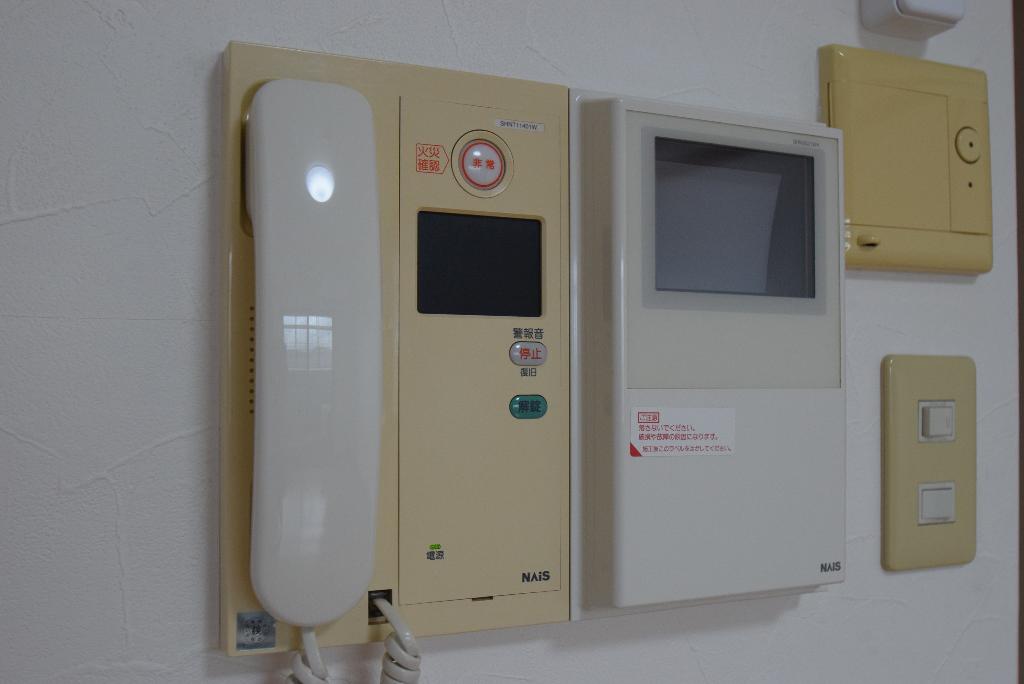 セキュリティ　カメラ付インターホン