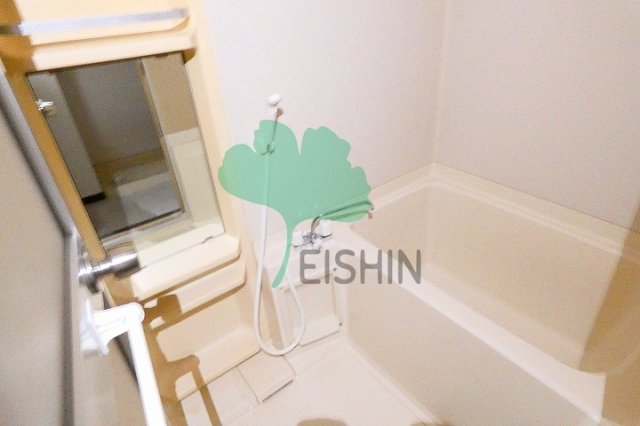 バス・シャワールーム　清潔感のある浴室です！