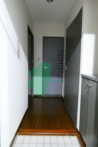 玄関　下駄箱もしっかりついてます！