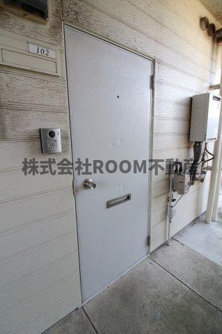 玄関　落ち着いた玄関です