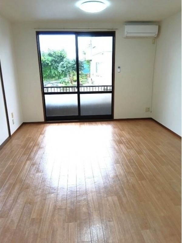 居室・リビング　図面と現状に相違がある場合には現状を優先