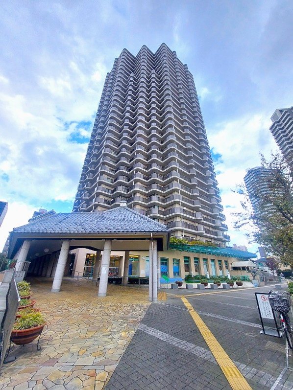 建物外観　所沢駅徒歩７分！管理体制の整った３１階建タワーマンション　２