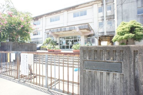 小学校　柏市立松葉第二小学校（小学校）まで830m