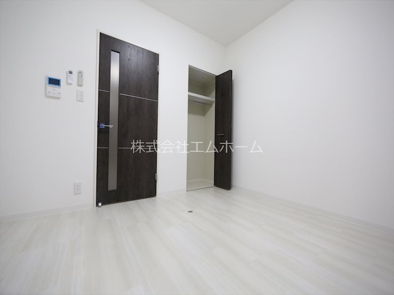 居室・リビング　洋室7帖　クローゼット付（収納充実してます）