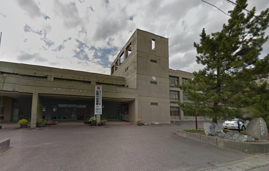 中学校　見附市立西中学校（中学校）まで2000m