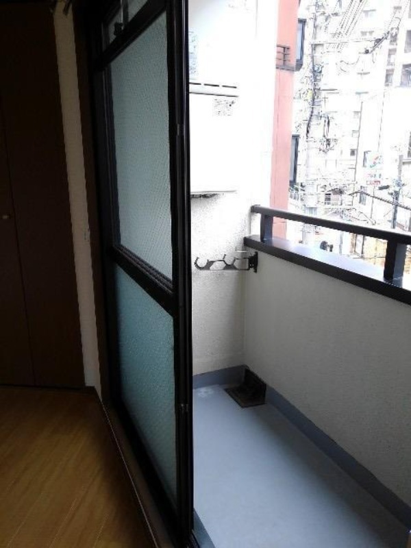 バルコニー　図面と現状に相違がある場合には現状を優先