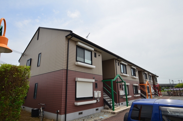 建物外観　落ち着いた外観です