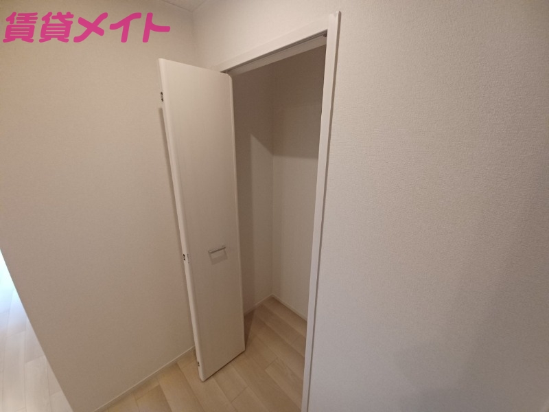 収納　同型部屋写真です。