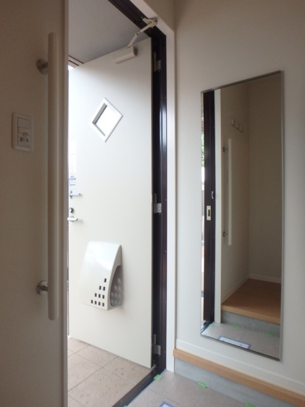 玄関　図面と現状に相違がある場合には現状を優先