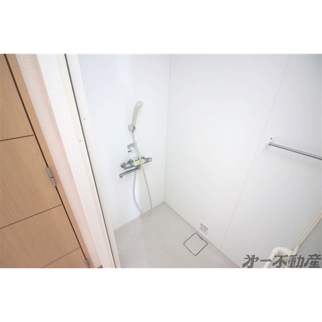 バス・シャワールーム　シャワールーム