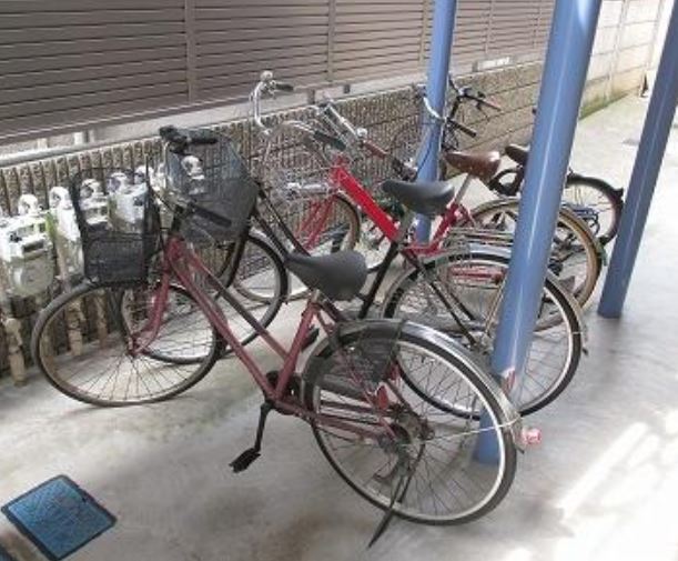 その他　★駐輪場スペース完備★