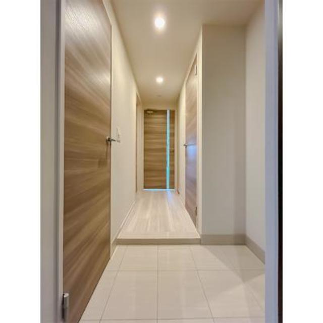 玄関　※写真は同タイプ住戸です。